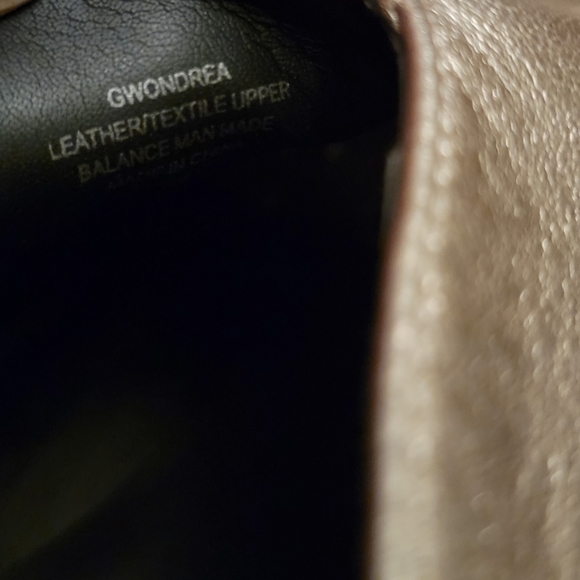 GUESS ANKLE BOOTIES - Picture 12 of 12